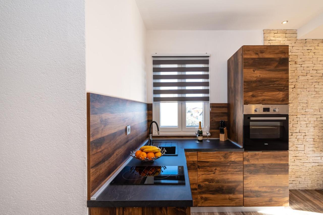 Poseidon Apartmani Bibinje Exterior foto